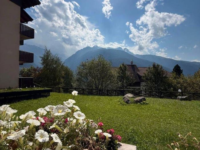 Appartamento trilocale in vendita in Via Guglielmo Marconi, Centro, Temù