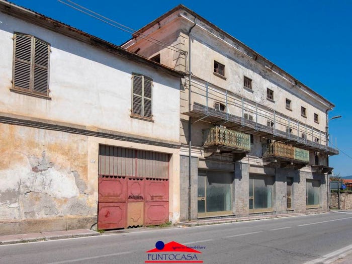 Casa con 6 locali in vendita in Via Giacomo Matteotti, Centro, Caraglio