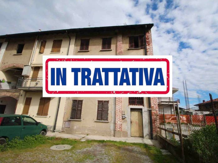 Appartamento quadrilocale in vendita in Via Luigi Cadorna, Centro, Cogliate