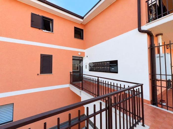 Appartamento quadrilocale in vendita in Via Napoli, Centro, Lariano
