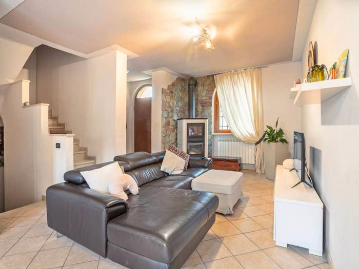 Casa quadrilocale in vendita in Centro, Verolavecchia