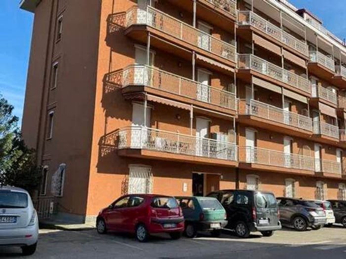 Appartamento trilocale in vendita in Via Acqui, Centro, Visone