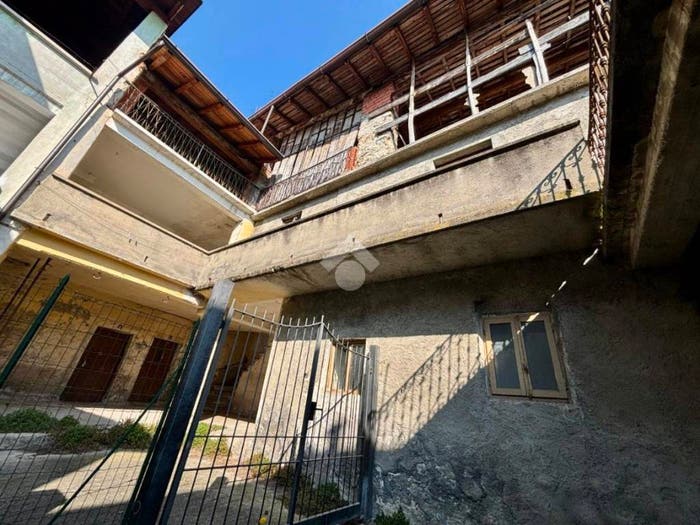 Casa con 5 locali in vendita in Via della Madonna, Centro, Gandino
