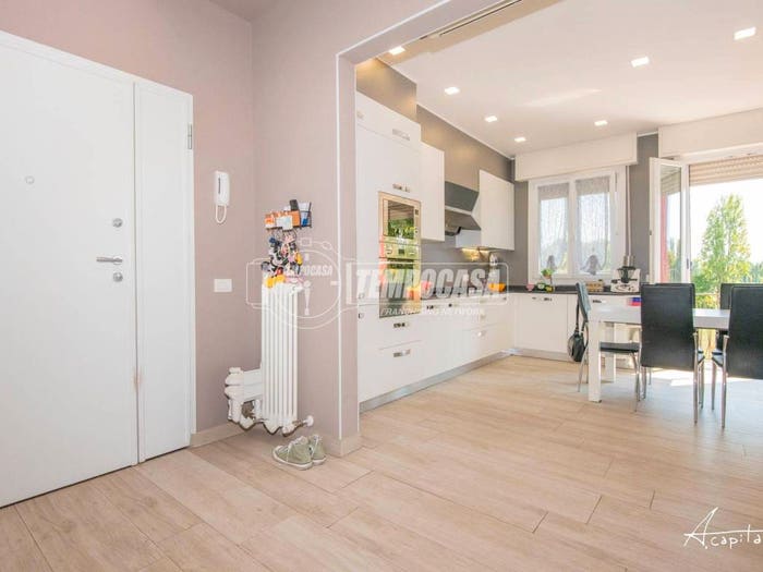 Casa con 6 locali in vendita in Strada Panni, Buon Pastore Parco Amendola, Modena