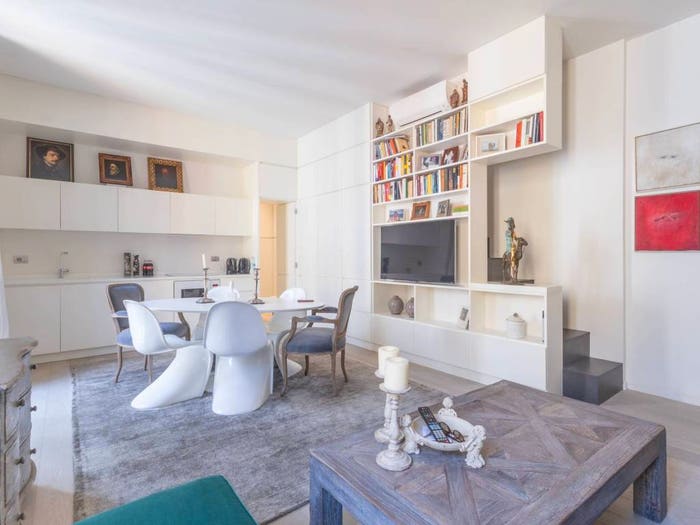 Appartamento quadrilocale in vendita in Via Galvano Fiamma, Indipendenza, Milano