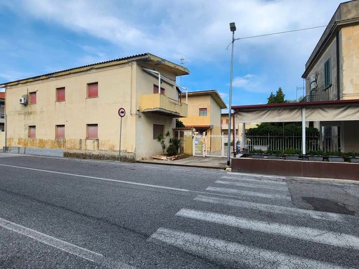Appartamento quadrilocale in vendita in Strada Statale Spartà, Acqualadrone Spartà, Messina