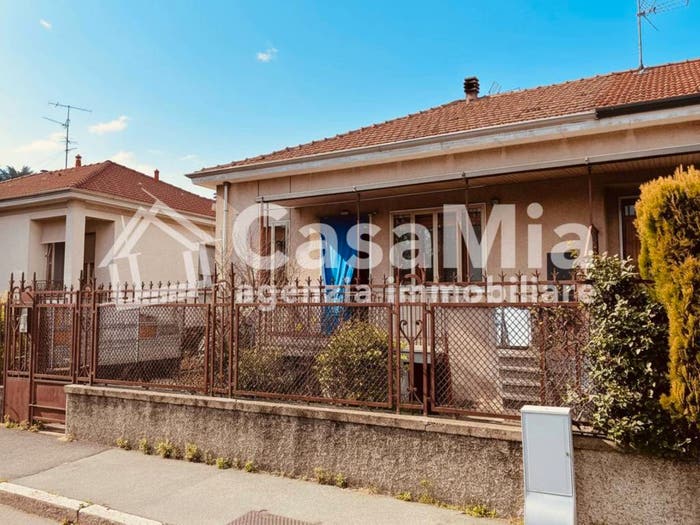 Casa trilocale in vendita in Via Bainsizza, Flora, Legnano