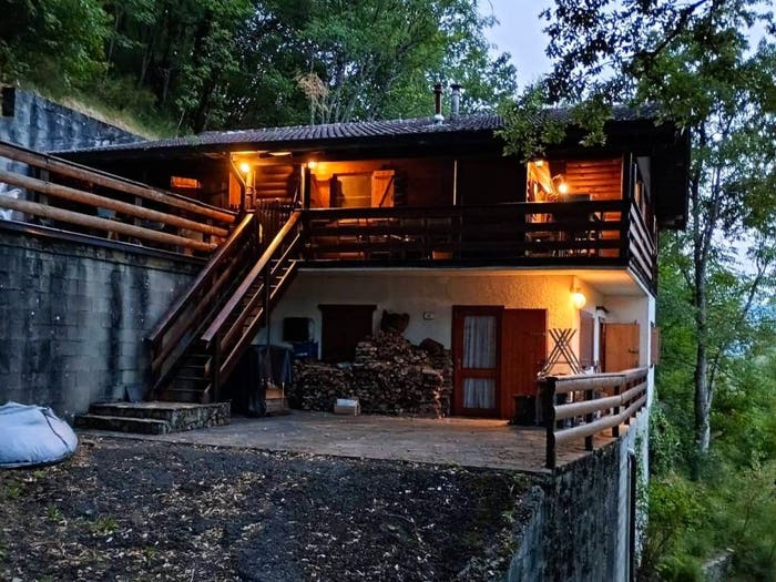 Casa con 6 locali in vendita in Monchio delle Corti
