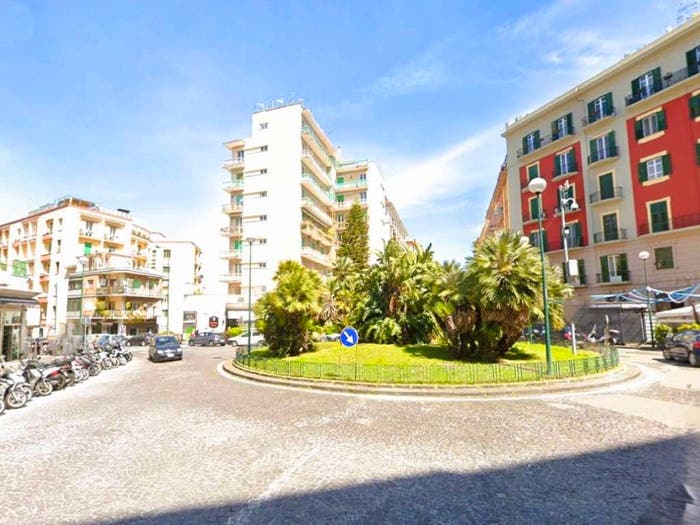 Appartamento con 5 locali in vendita in viale MICHELANGELO, Vomero, Napoli