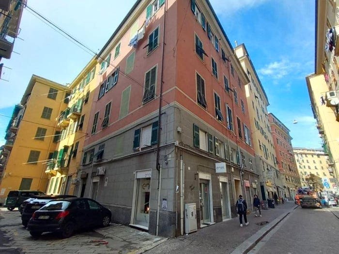 Appartamento quadrilocale in vendita in Via Carlo Rolando, Sampierdarena, Genova