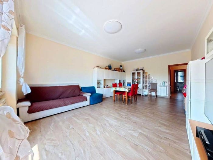 Appartamento quadrilocale in vendita in via di Macchia Palocco, Acilia, Roma