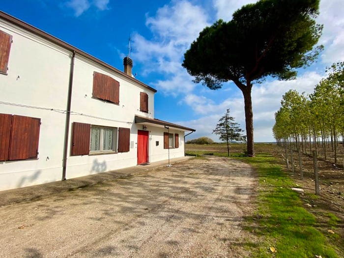 Casa con 5 locali in vendita in Strada Statale Romea, Comacchio Città, Comacchio
