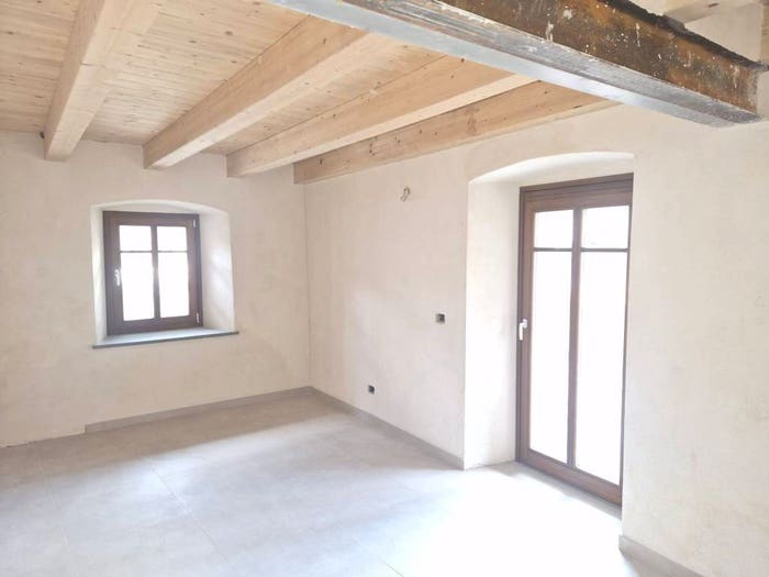 Appartamento bilocale in vendita in Località Tharencan, Pollein