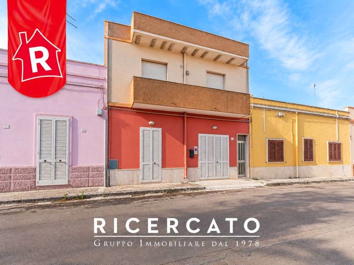 Casa con 6 locali in vendita in Via Ludovico Ariosto, Trepuzzi