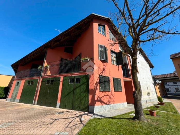Appartamento con 6 locali in vendita in Via San Giovanni Bosco, Centro, Carmagnola