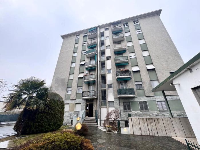 Appartamento trilocale in vendita in Via Andrea Costa, Cascinetta, Gallarate