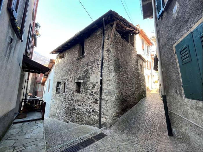 Casa con 5 locali in vendita in Via Santa Croce, Centro, Torno