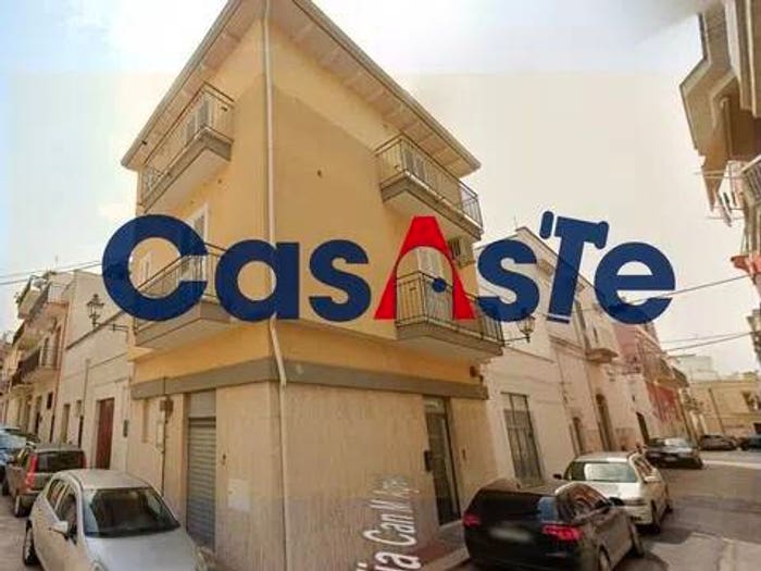 Casa quadrilocale in vendita in Via Can M Agresti, Santa Maria Vetere, Andria