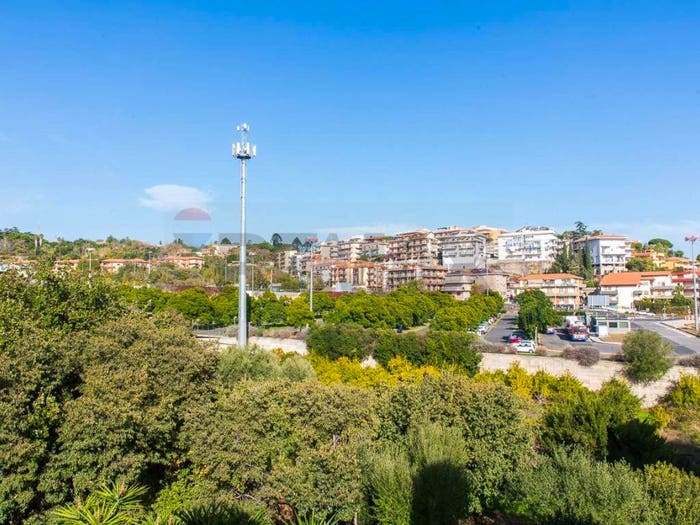 Appartamento trilocale in vendita in Via Del Caravaggio, Barriera Leucatia, Catania