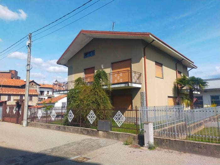 Casa con 5 locali in vendita in Via Scuole, Centro, San Maurizio d'Opaglio