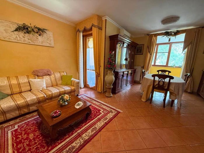 Appartamento quadrilocale in vendita in Via Montefiore, Centro, Castelnuovo di Porto