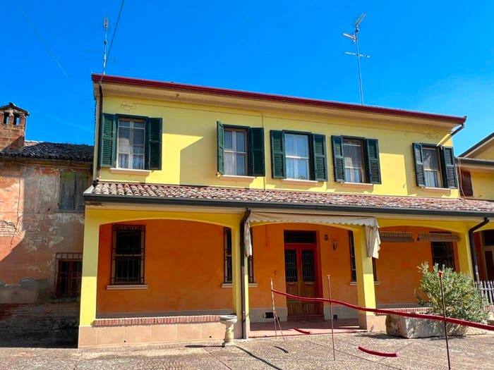 Casa con 6 locali in vendita in Via Giacomo Matteotti, Argenta
