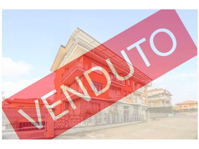 Appartamento con 5 locali in vendita in Strada Genova, Testona San Michele, Moncalieri