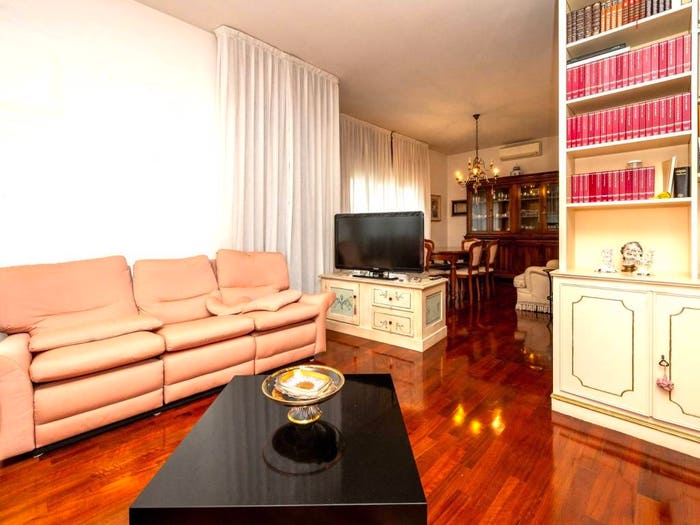 Casa con 6 locali in vendita in Centro, Montegrotto Terme