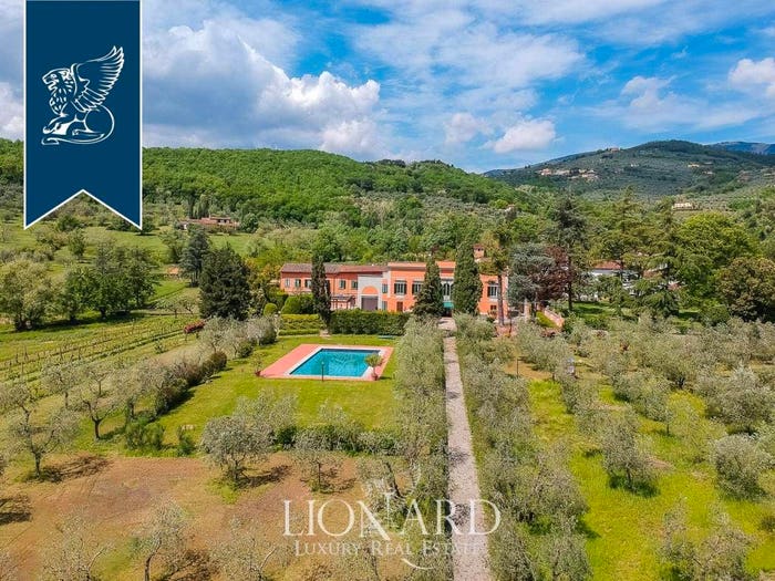 Casa con 6 locali in vendita in Candeglia, Pistoia