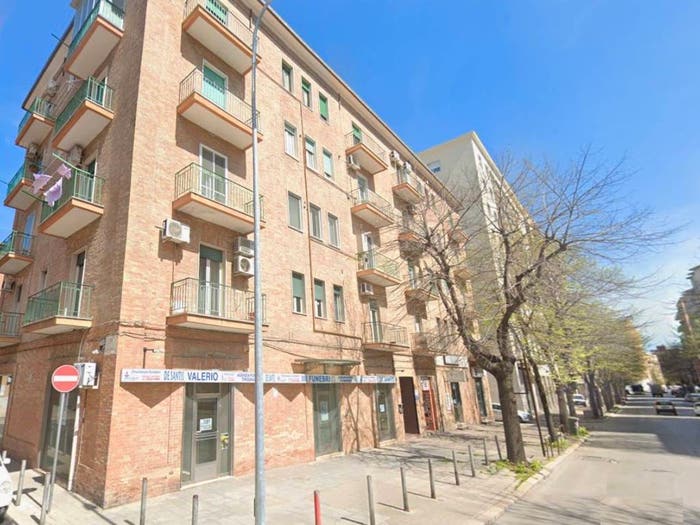 Appartamento quadrilocale in vendita in Via della Repubblica, Via della Repubblica Piazza San Francesco, Foggia