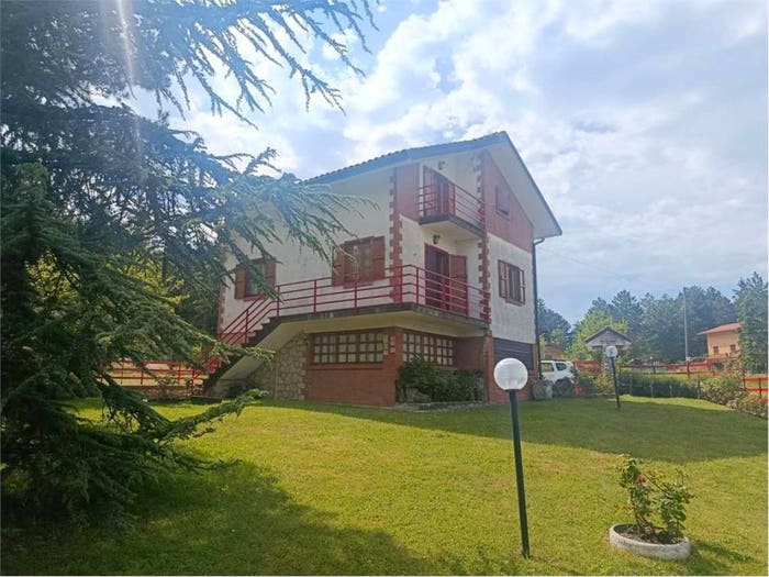 Casa con 5 locali in vendita in Via Cappelli Benedetto Villagrande, Lago Villagrande, Montecopiolo