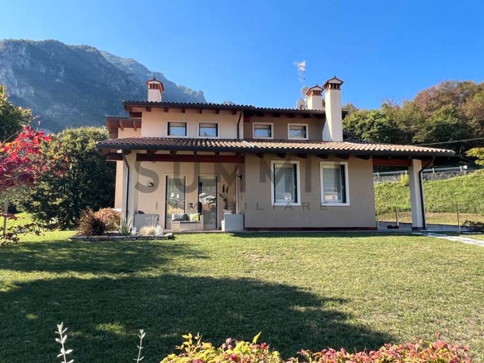 Casa quadrilocale in vendita in Via castello, Velo, Velo d'Astico