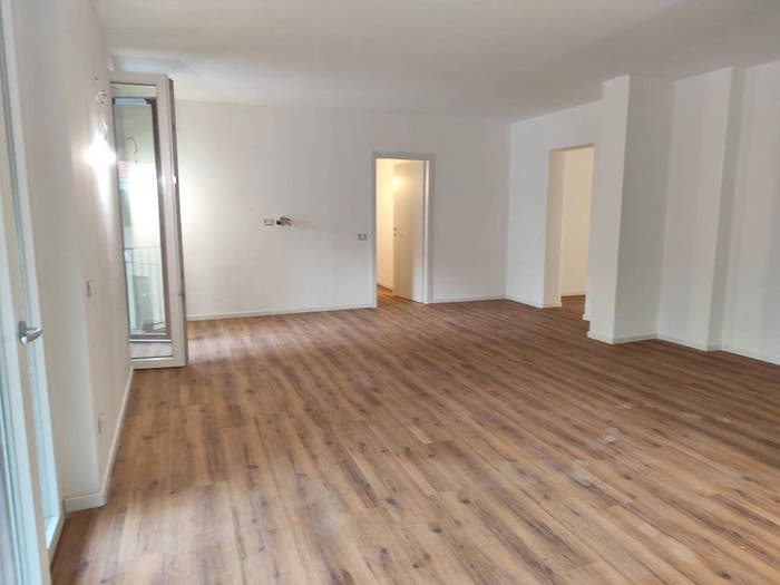 Appartamento quadrilocale in vendita in Via Egidio Checchi, Arnate, Gallarate