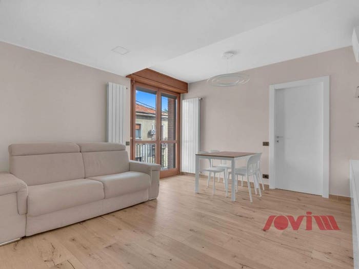 Appartamento trilocale in vendita in Via della Salute, Centro, Limbiate