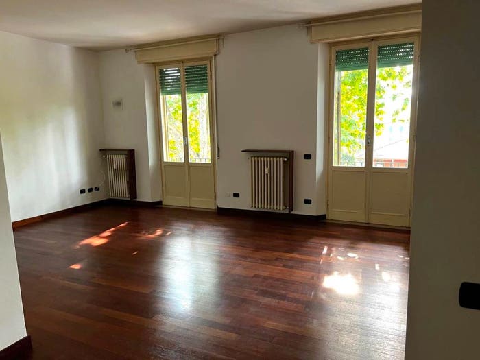 Appartamento trilocale in vendita in Viale Solferino, Stadio Cittadella, Parma