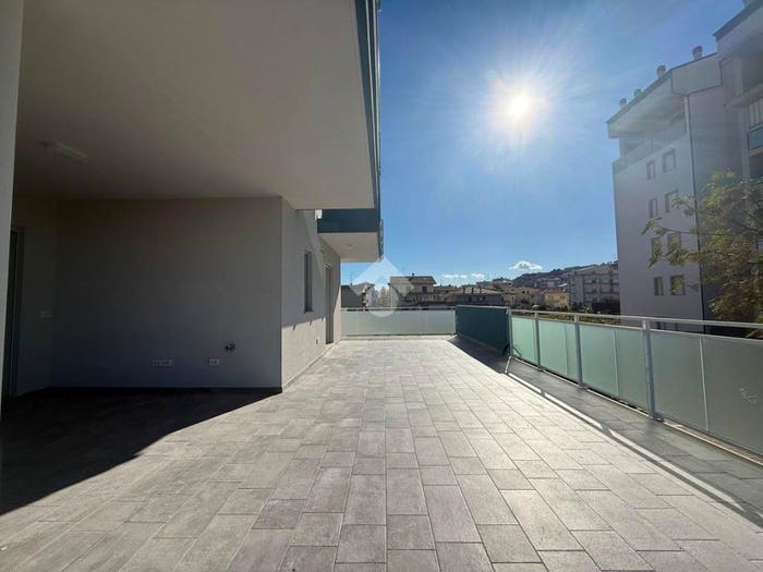 Appartamento quadrilocale in vendita in Via Ennio Flaiano, Centro, Alba Adriatica
