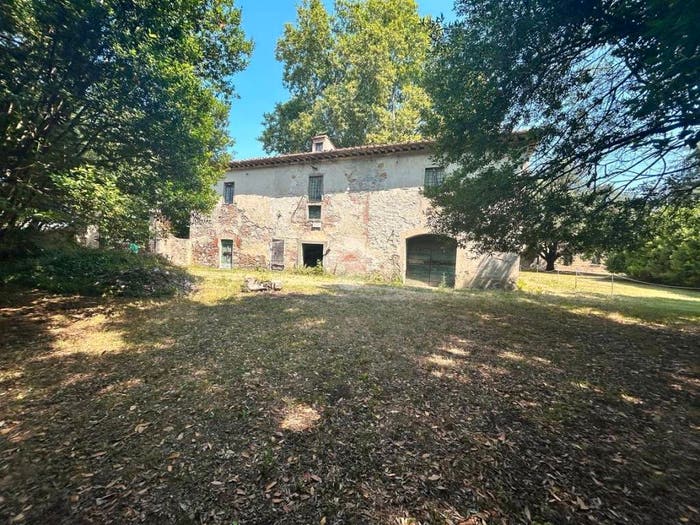 Casa trilocale in vendita in via lupo, Semicentro, Cascina