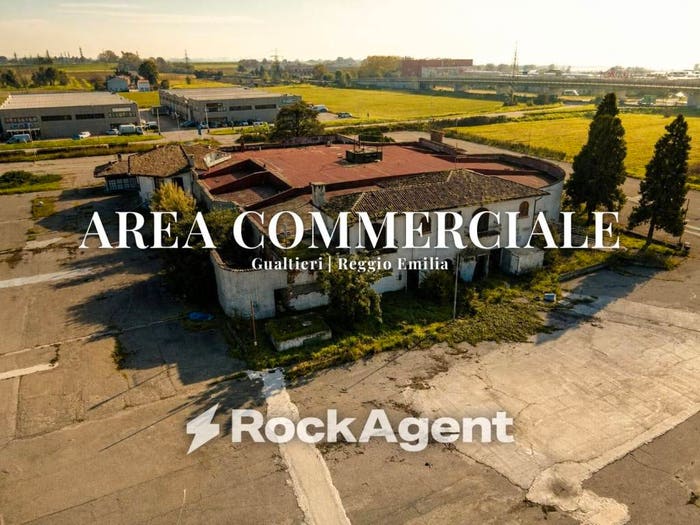 Casa con 6 locali in vendita in Strada Provinciale R, Gualtieri