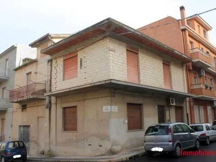 Casa con 6 locali in vendita in Via P Micca No Number, Centro, Ispica