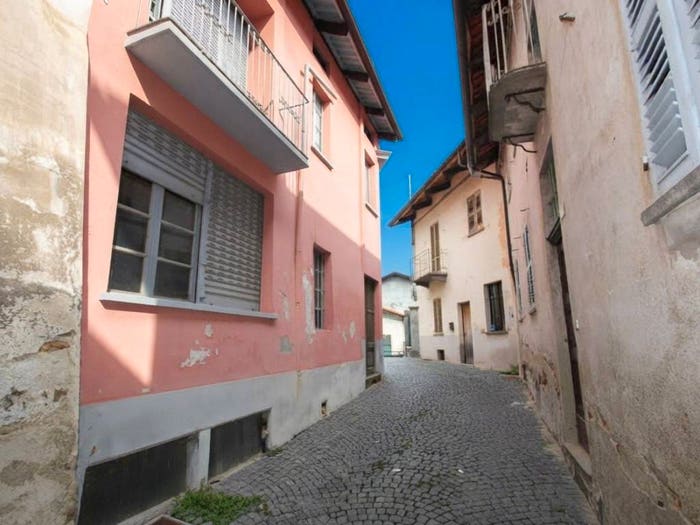Casa con 6 locali in vendita in Via Martiri della Libertà, Sordevolo