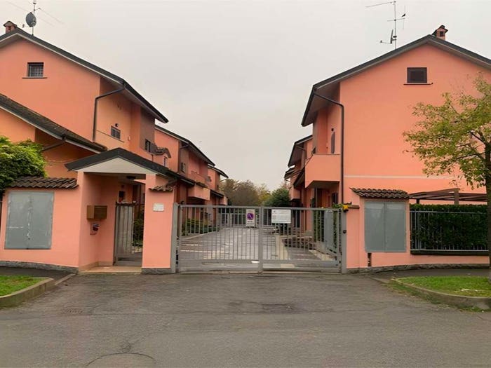 Appartamento quadrilocale in vendita in Via Lussu, Landriano