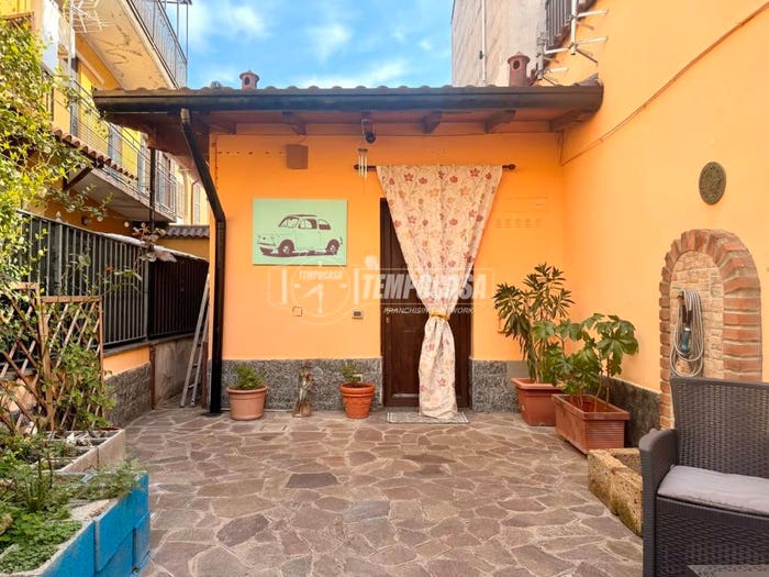 Appartamento bilocale in vendita in Via sant'ambrogio, Centro, Parabiago
