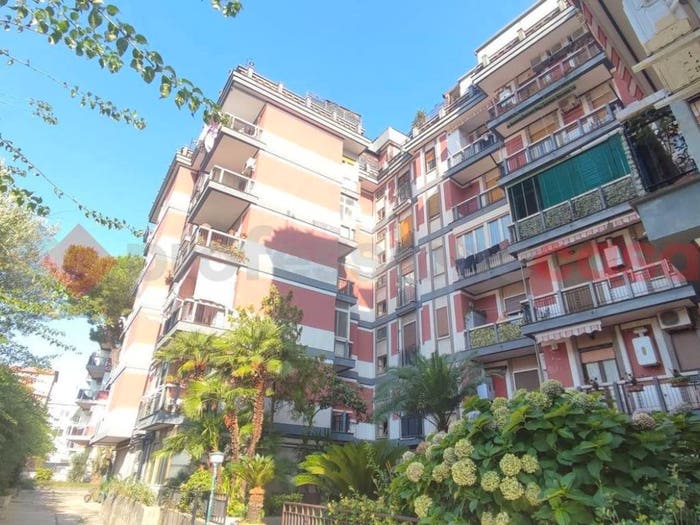 Appartamento bilocale in vendita in Via dell'Epomeo, Soccavo, Napoli