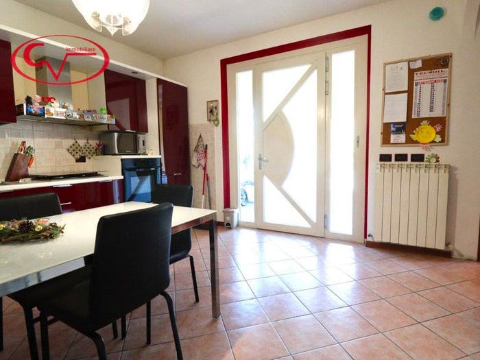 Appartamento bilocale in vendita in Via Trento, Centro, Loro Ciuffenna