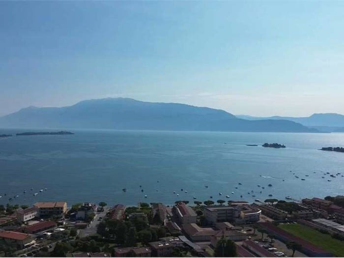 Appartamento trilocale in vendita in via xx settembre, Pieve Vecchia Villaggio Sanghen, Manerba del Garda