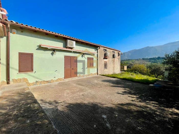 Casa bilocale in vendita in Castellammare del Golfo