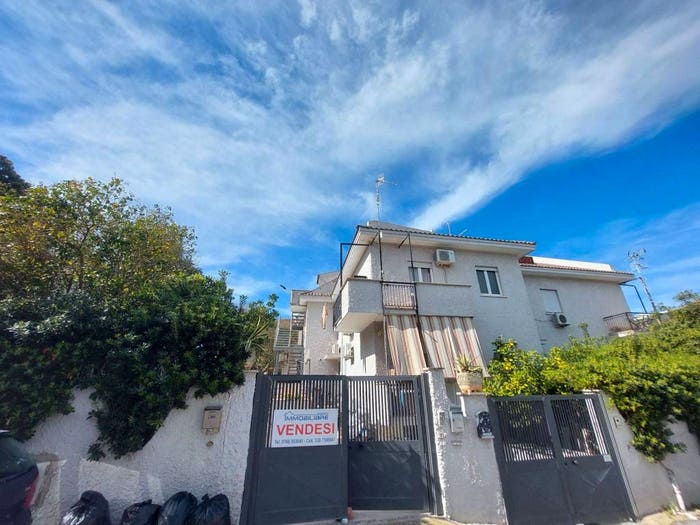 Casa con 5 locali in vendita in Via delle Azalee, San Gordiano, Civitavecchia