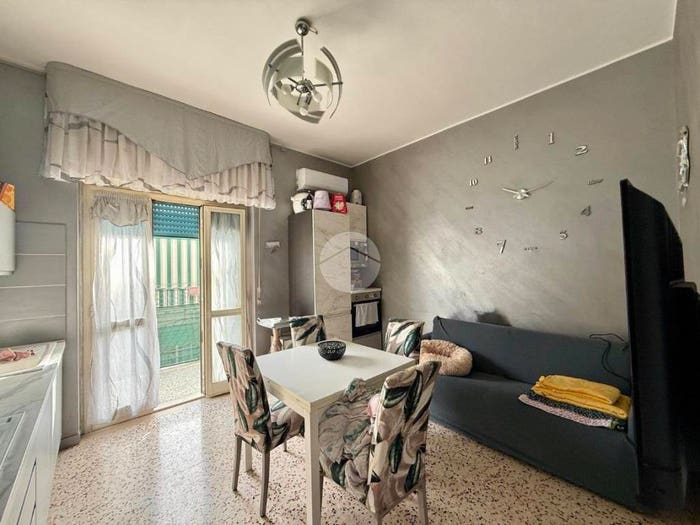 Appartamento trilocale in vendita in Via Umbria, Secondigliano, Napoli