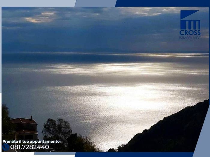 Appartamento quadrilocale in vendita in Via Case Sparse Albori, Raito, Vietri sul Mare