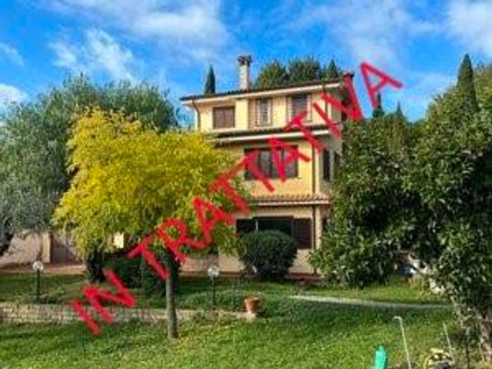 Casa con 6 locali in vendita in Via Pietro Germi, Morlupo